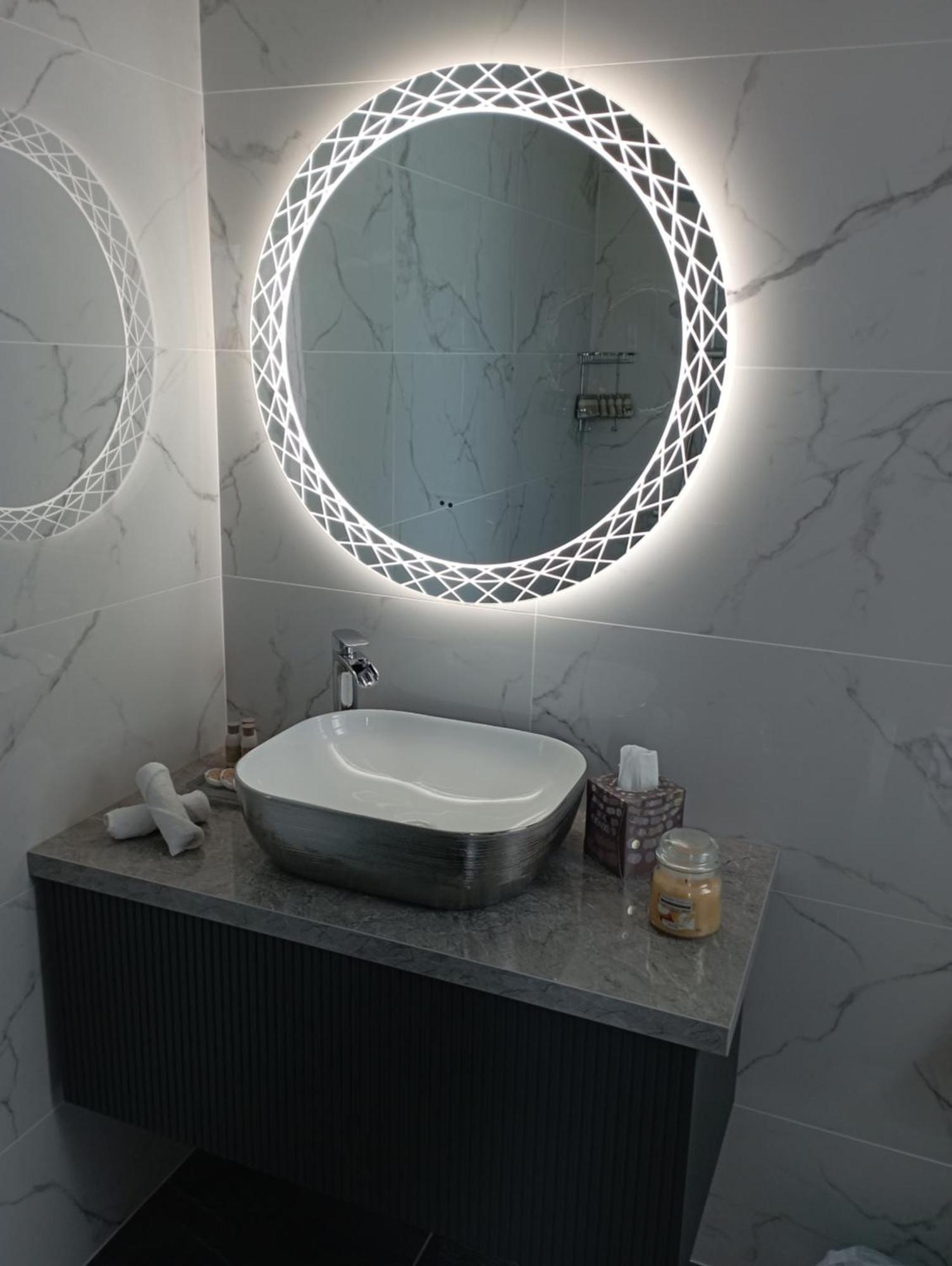 Tiernan's Luxury * Charlestown